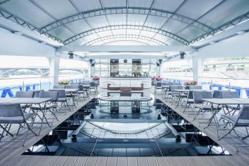 Silver Wave Dinner Cruises along Dnipro River