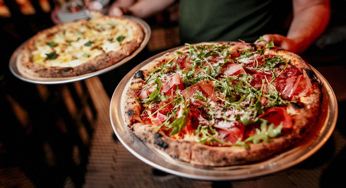 Pizza at Italyanskaya Redaktsiya in Kyiv