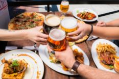People toasting