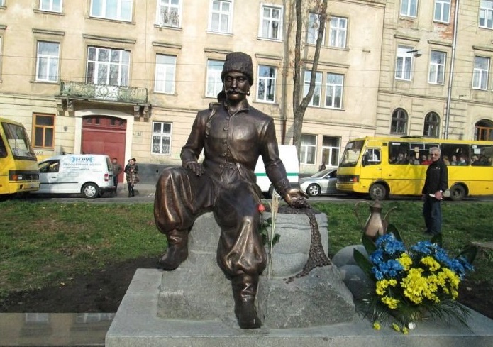 Monument to Yurii Kulchitskyi