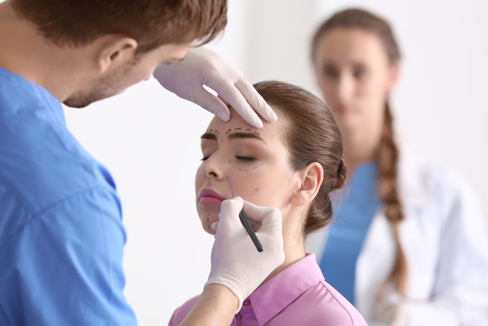Doctor lining before surgery