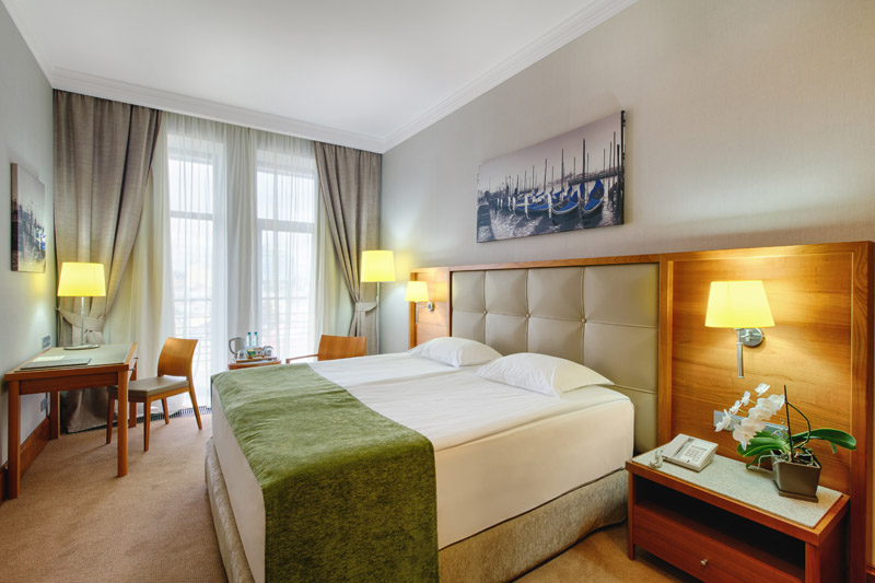 CityHotel