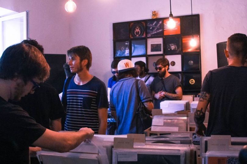 People picking vinyl in Closer in Kyiv