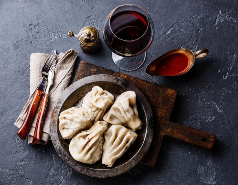 khinkali, sauce and wine