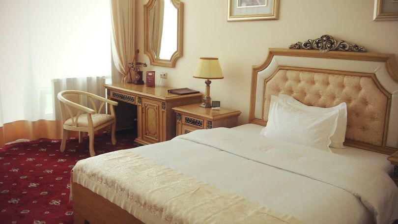 gorgeous bedroom