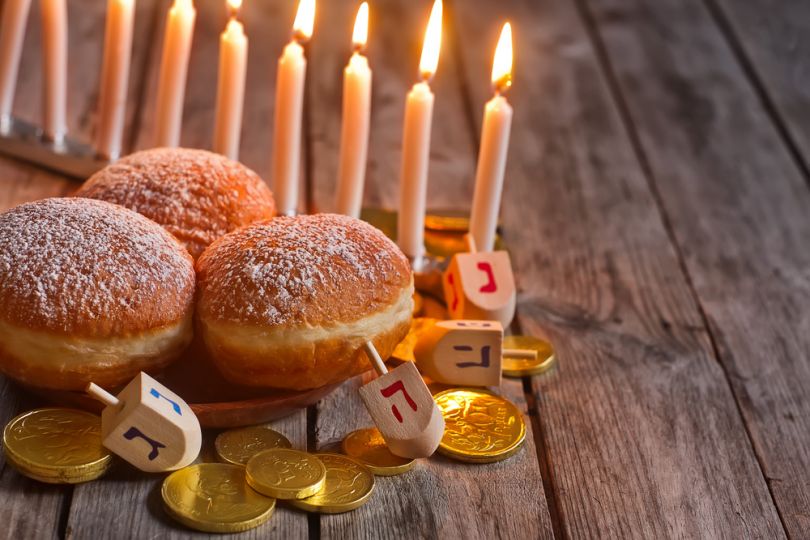 Hanukkah symbols