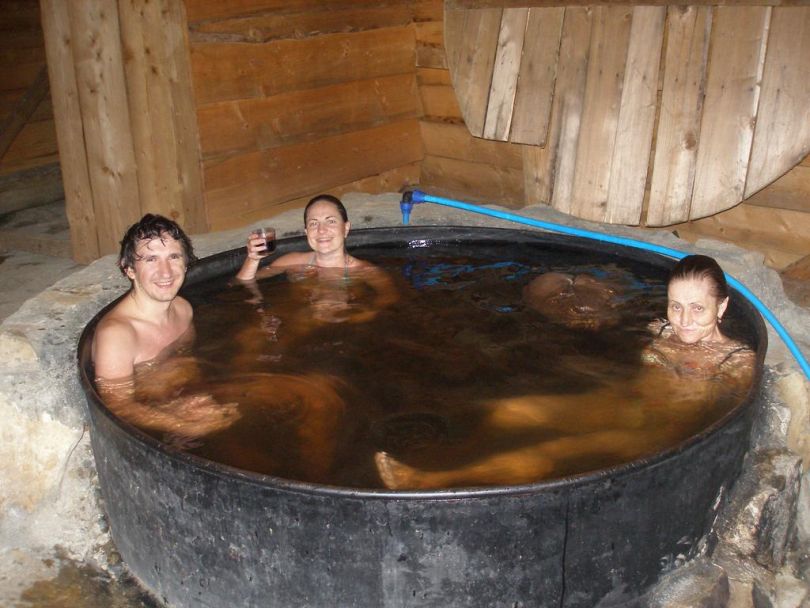 Hot jar spa in Sheshory