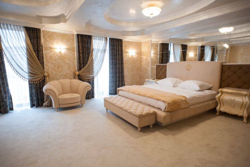 hotel suit