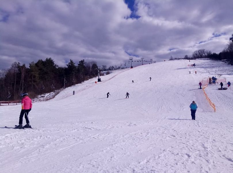 Charivni Ozera skiing resort in Lviv