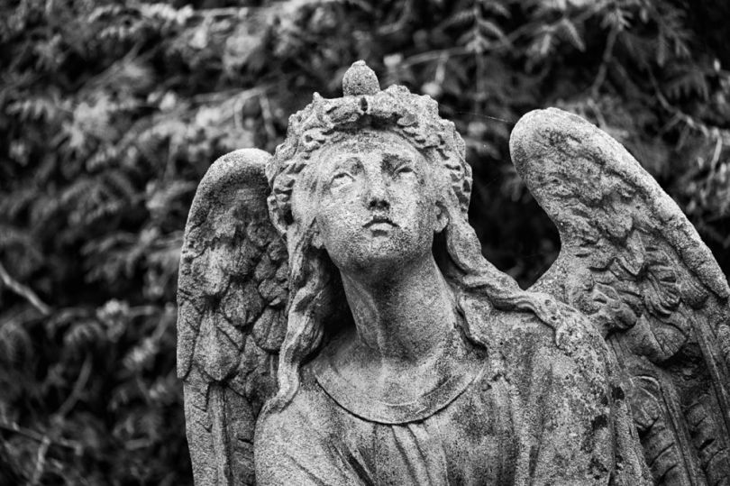 statue of angel